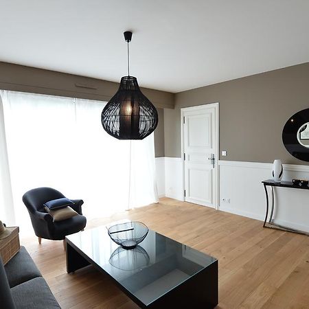 Gite Urbain Henri Et Joseph Lorient Bilik gambar