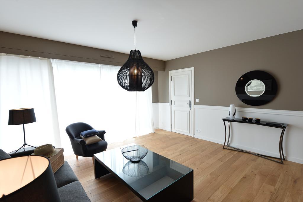 Gite Urbain Henri Et Joseph Lorient Bilik gambar