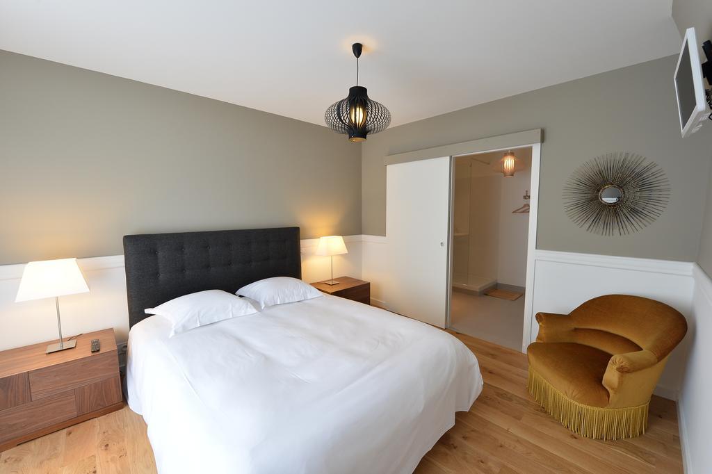 Gite Urbain Henri Et Joseph Lorient Bilik gambar
